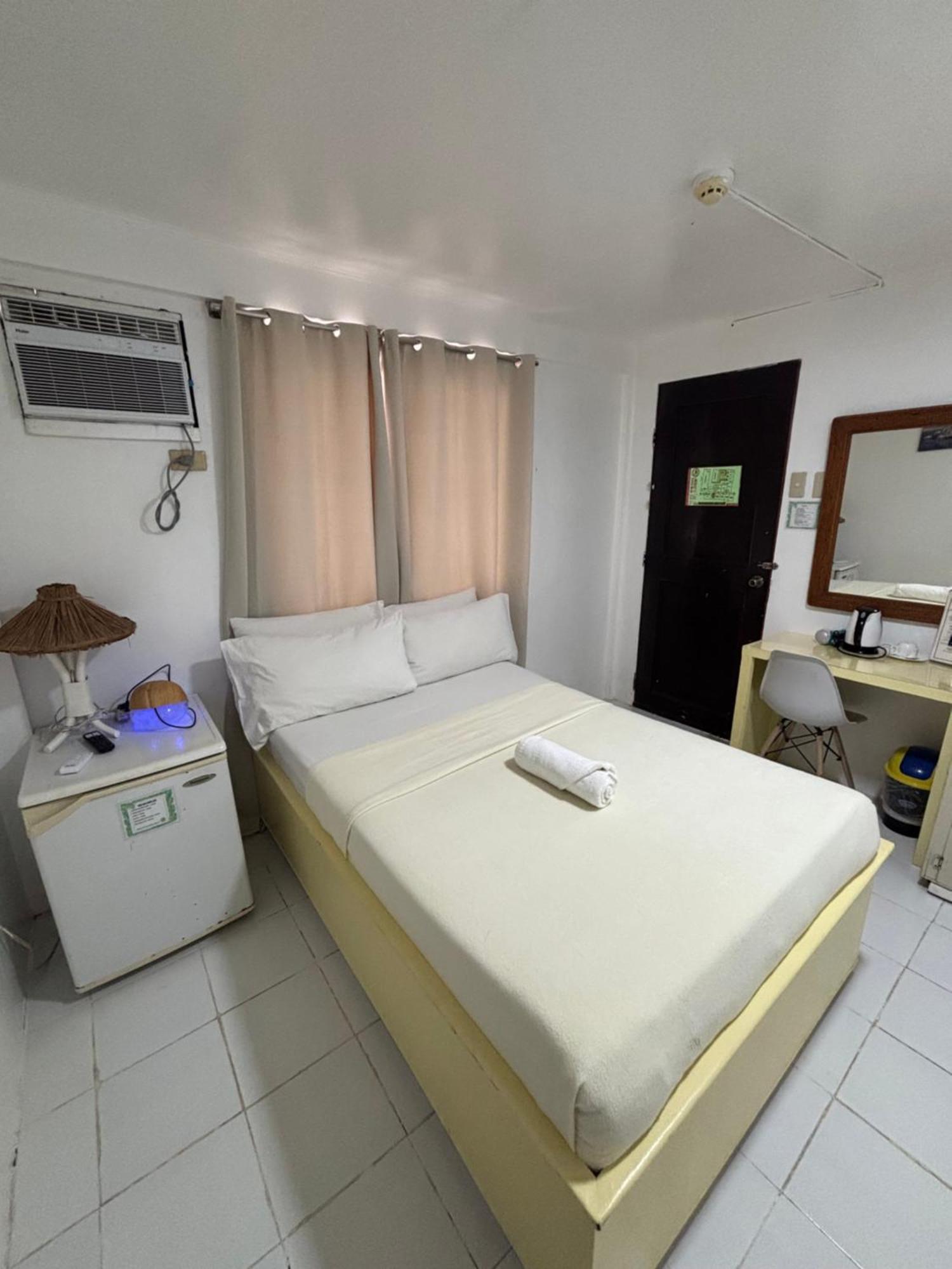 Seabird International Resort 3*