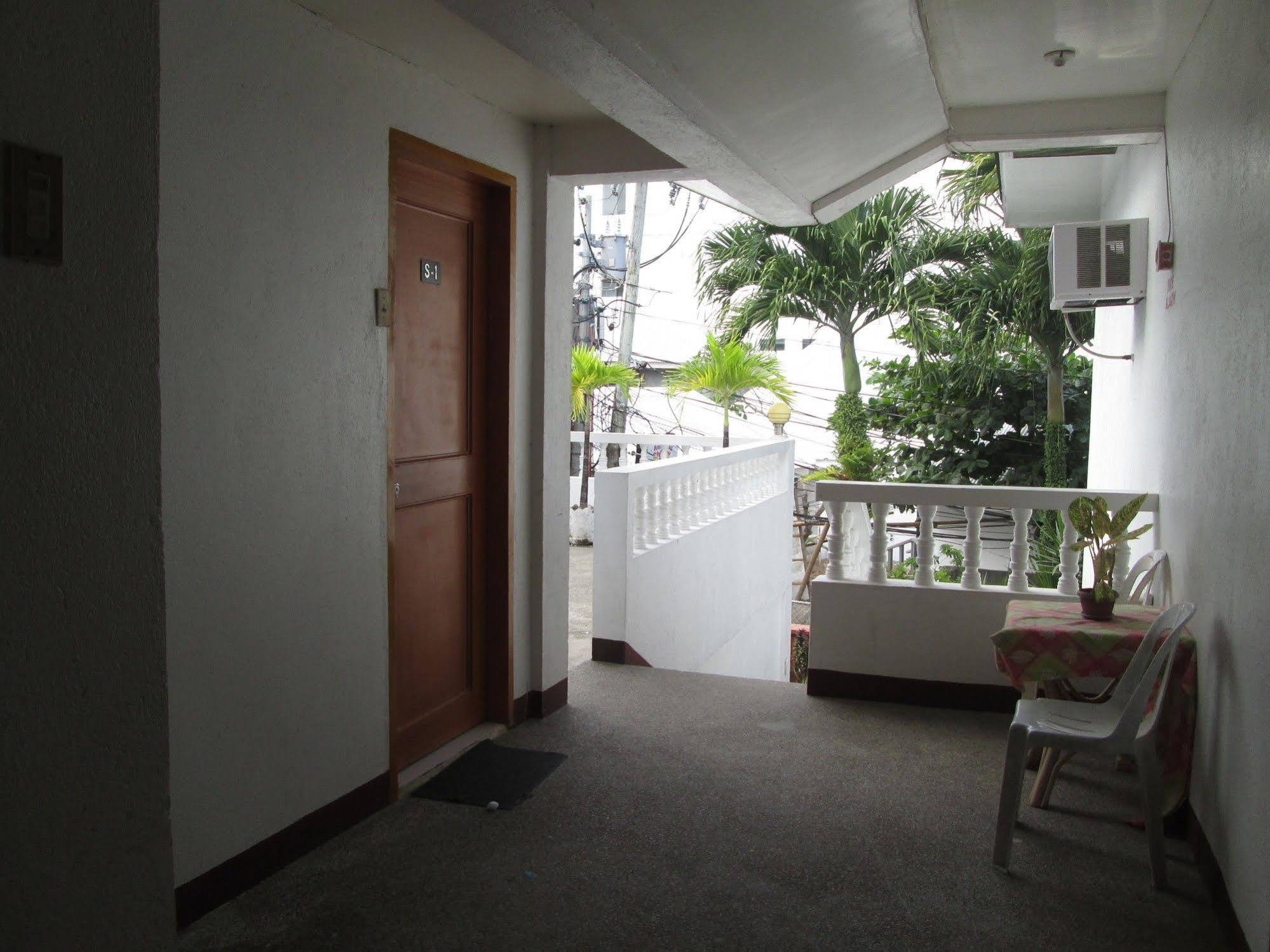 Seabird International 3*
